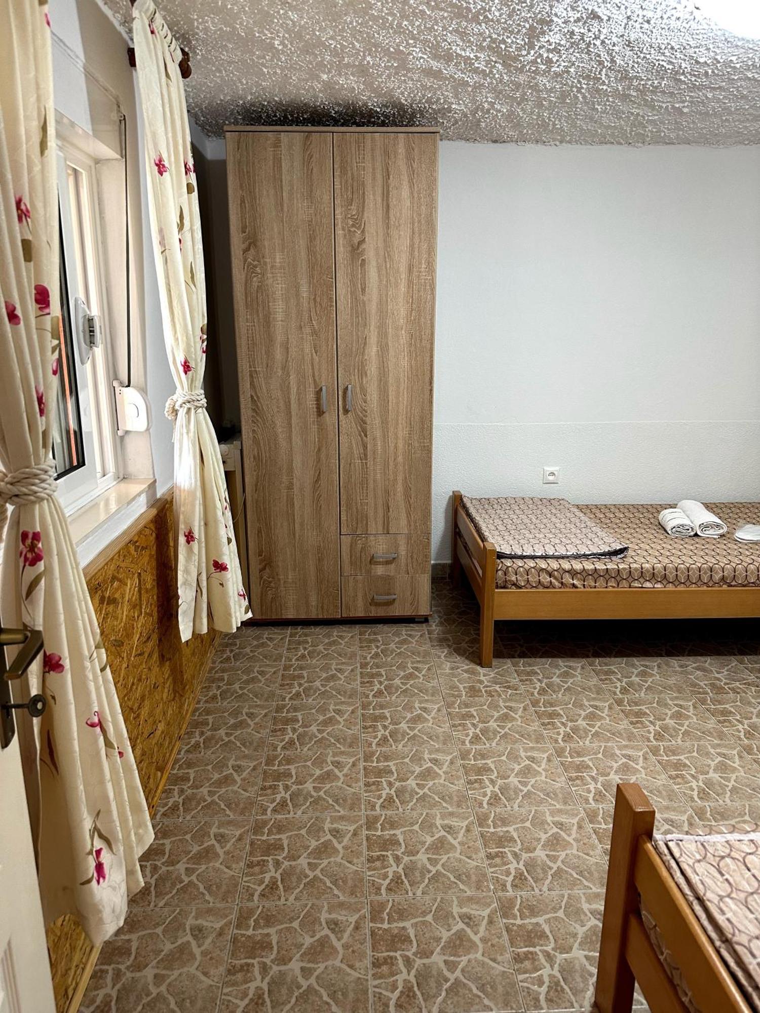 Ninic Family Apartments Тиват Екстериор снимка